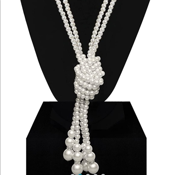 Faux Pearl Necklace - Picture 1 of 3